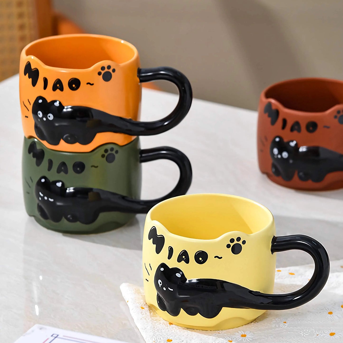 コップ クロネコ ブラウン ダークグリーン オレンジ イエロー