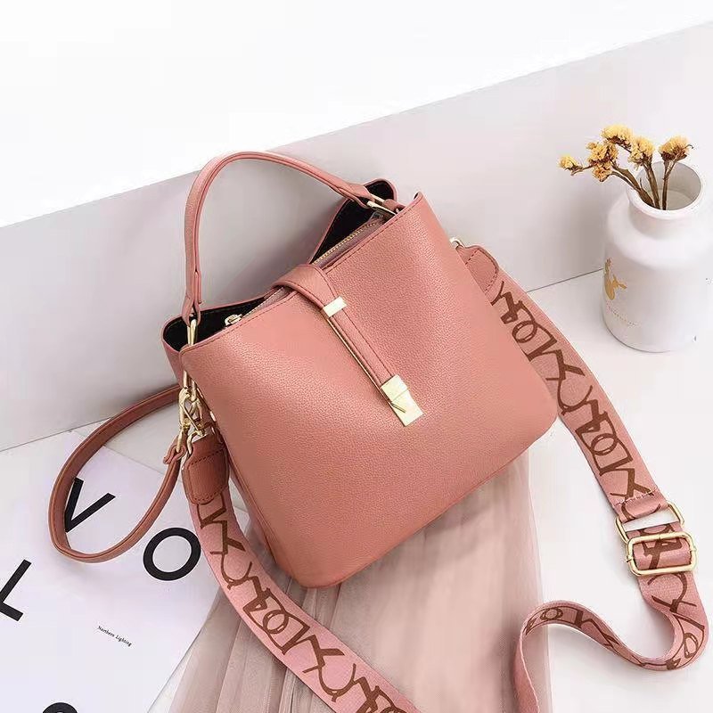 女性用バッグ ショルダーバッグ おしゃれ - ルクス・シャル Luxe Char