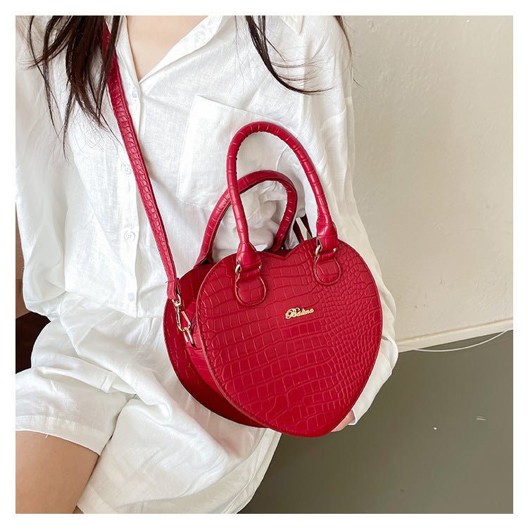 バッグ ハート ラブ クロスボディ - ルクス・シャル Luxe Char