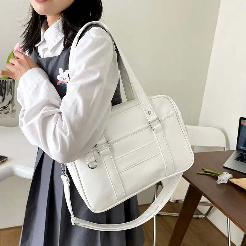 スクールバッグ 高校生 中学生 かわいい ホワイト ルクスシャル Luxe Char